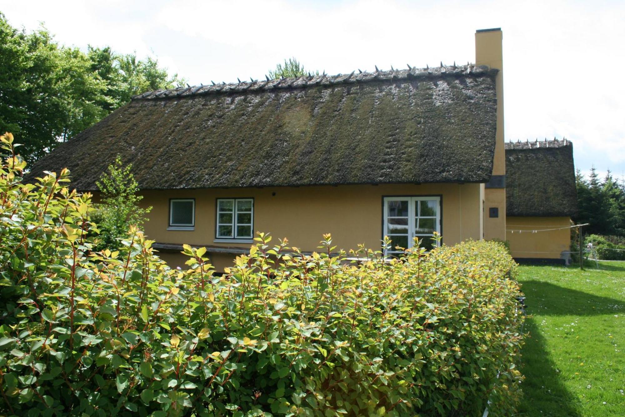 Grastenhus Guesthouse Thuro By Bagian luar foto